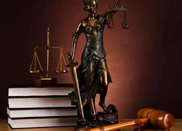 Abogados Cebrián y Hoya estatua de la dama de justicia